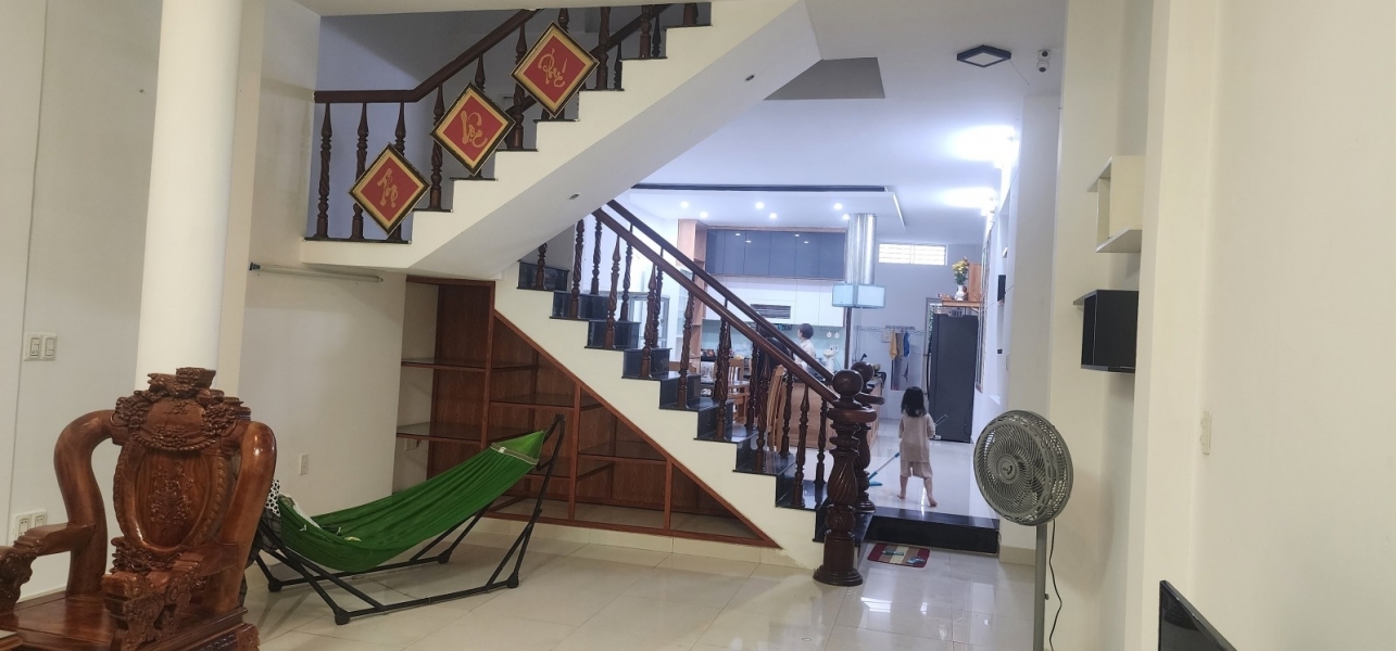 Bán nhà 3 tầng mới đường Xuân Hòa 2 diện tích 56m2 đường 5.5m giá 4.85 tỷ