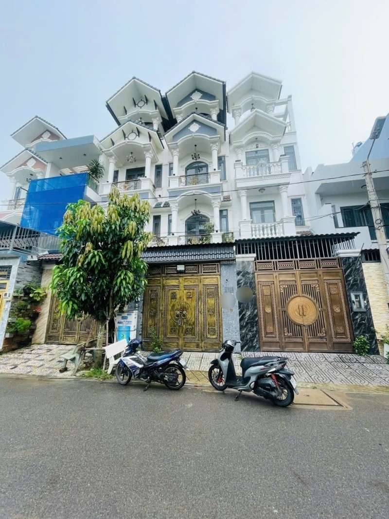 Bán nhà 4 tầng 80m2 tại đường số 48 Hiệp Bình Chánh Thủ Đức TP HCM. Giá chỉ 865 tỷ sổ hồng trao