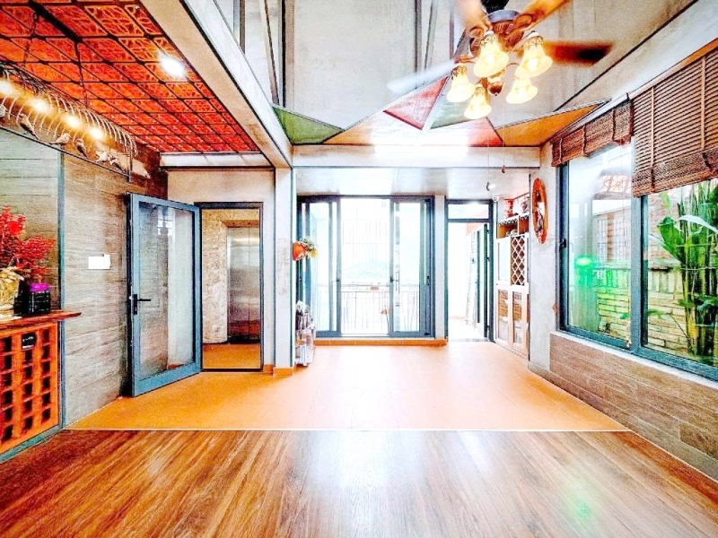 Bán nhà 4 tầng (8x12m) có thang máy đường nhựa 8m Dương Bá Trạc P.1 Quận 8