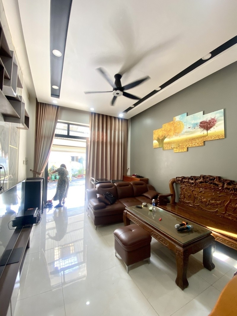 Bán nhà 4 tầng đường 182 Tăng Nhơn Phú A Q.9 Hồ Chí Minh diện tích 77m2 giá 795 tỷ