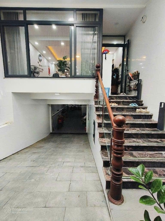 BÁN NHÀ 5 TẦNG KHU DÂN CƯ ĐẠI PHÚC - TẦNG HẦM XE HƠI THANG MÁY DI CHUYỂN - 5x22m CHỈ NHỈNH 15 TỶ