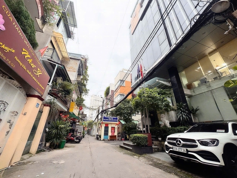 BÁN NHÀ 5 TẦNG XE HƠI NGỦ TRONG NHÀ Đ.NAM KỲ KHỞI NGHĨA QUẬN 3 - VỊ TRÍ VIP HIẾM BÁN - 4M*15M -