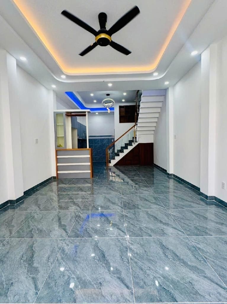 Bán nhà 50m2 * 4 tầng HXH đường 8m Lã Xuân Oai Long Trường Q9 Giá chỉ 6 Tỷ TL