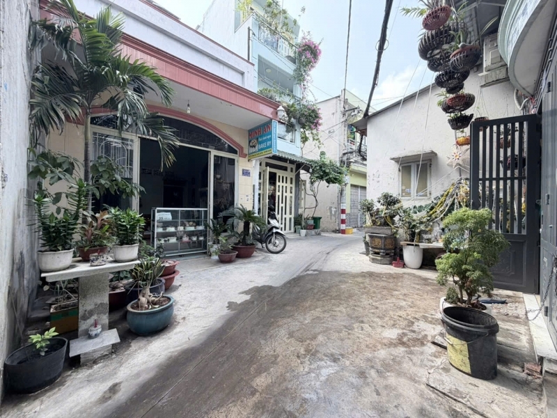 Bán nhà 5x12m - Đoàn Giỏi cách AEON Tân Phú 300m - chỉ 5.15 tỷ TL