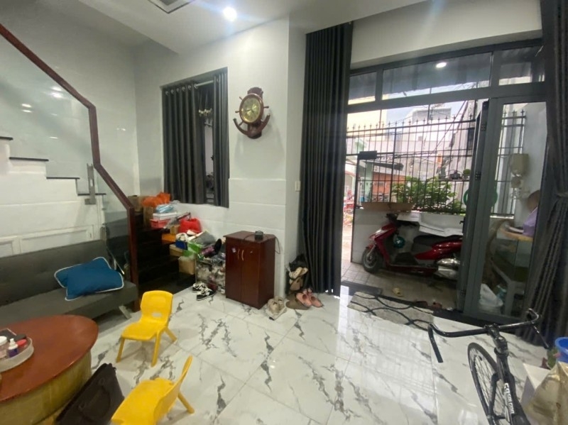 Bán nhà 74m2 4PN 3WC Nguyễn Duy Trinh Q.2 6.15 tỷ sổ hồng