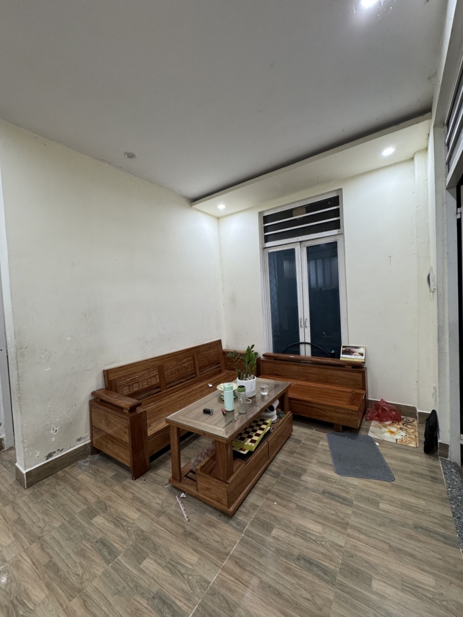 Bán nhà Bình Kỳ Hòa Quý ngang 12m 74m2 ô tô đỗ cửa giá 3.5 tỷ cực hiếm