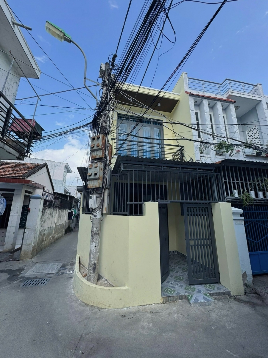 BÁN NHÀ CĂN GÓC 2 TẦNG HẺM HƯƠNG LỘ NGỌC HIỆP - NHA TRANG