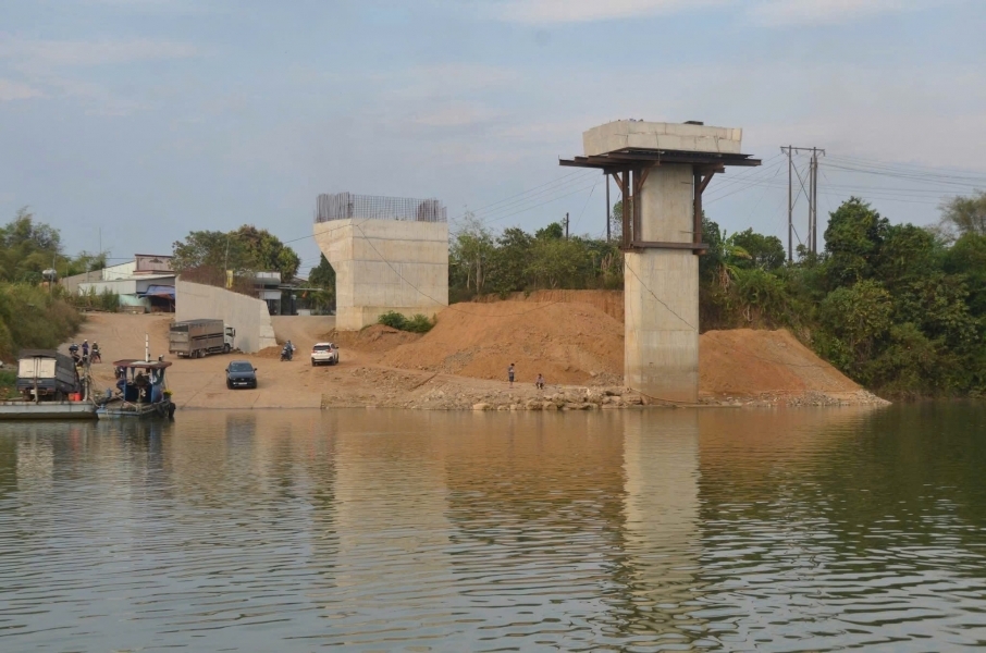 bán nhà cấp 4. khí hậu trong lành. hàng xóm đông đúc thân thiện sẵn sổ giao dịch liền