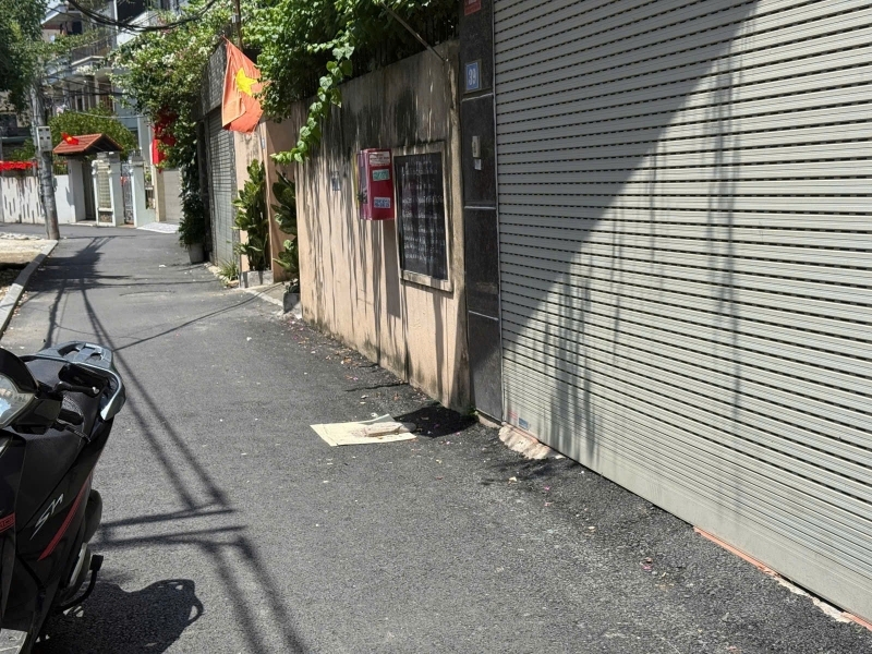 BÁN NHÀ CẦU GIẤY – PHÂN LÔ Ô TÔ NGỦ TRONG NHÀ – THANG MÁY CHỜ – 2 THOÁNG – 19.6 TỶ