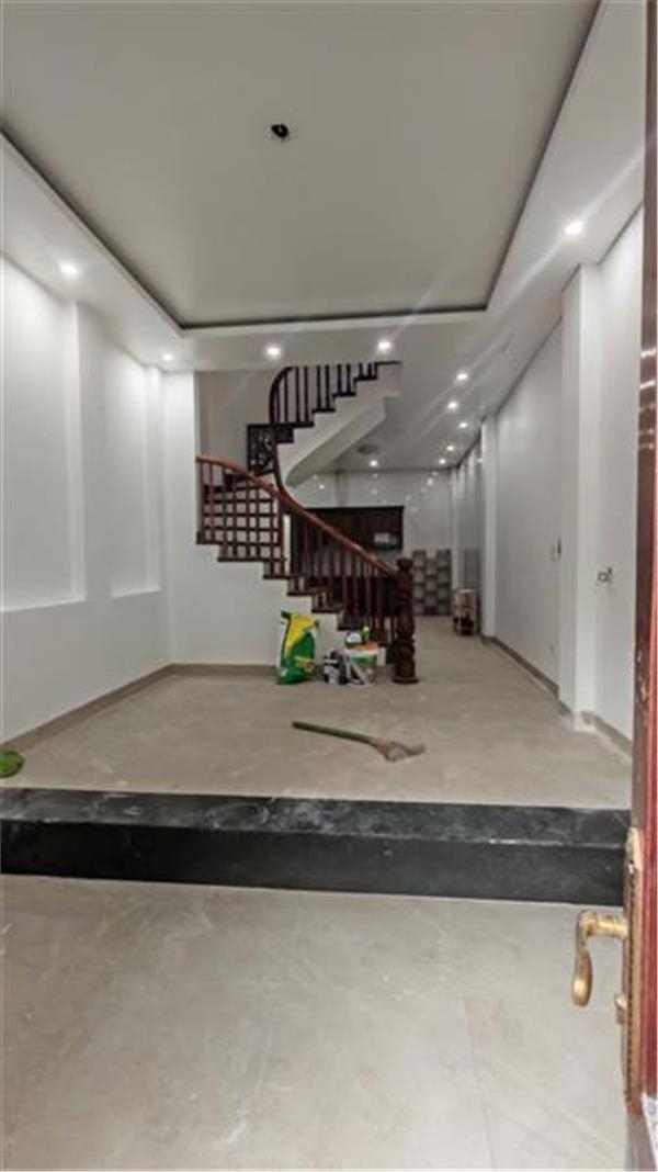 Bán nhà Cầu Noi – Cổ Nhuế 41m2 5 tầng ô tô tránh ở ngay 6.7 tỷ