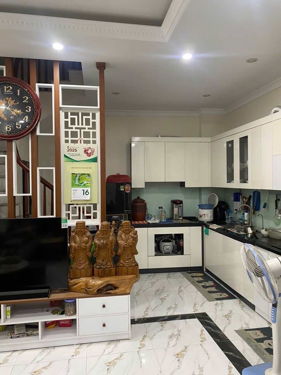 Bán nhà có SĐCC  ngõ 195 Hoàng Mai 42m2 x 5 tầng 3PN 7.9 tỷ