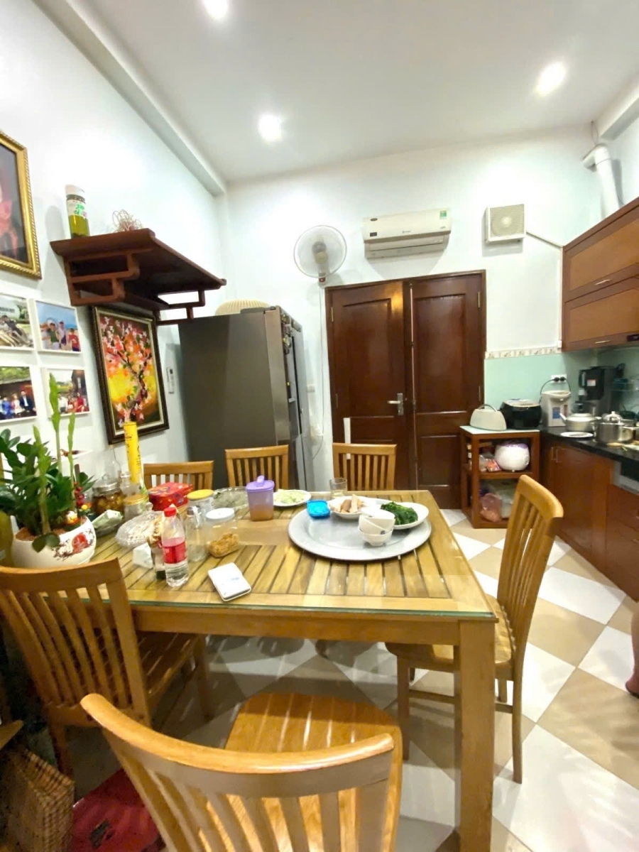 BÁN NHÀ CỰC HIẾM KHƯƠNG TRUNG MẶT NGÕ 211 Ô TÔ VÀO NHÀ KINH DOANH 13.5 TỶ