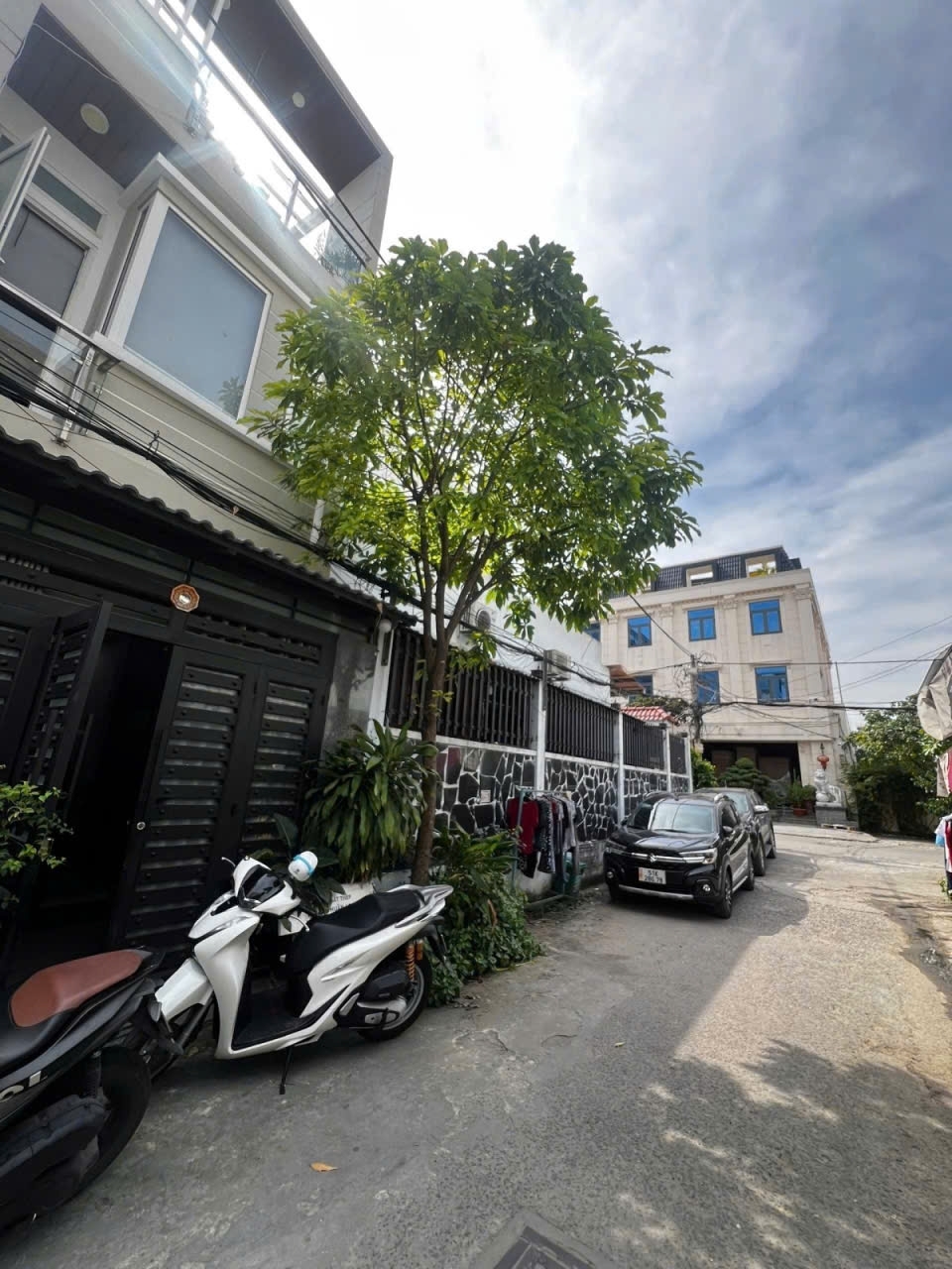 Bán nhà Đ số 3 giáp Tân Phú ngay chung cư Gia Phú hẻm 8m ô tô đậu cửa 60m2 -3 Tầng 6 tỷ