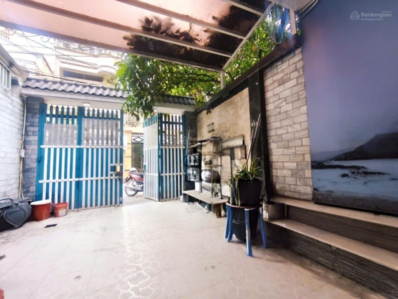 BÁN NHÀ DẠ NAM XE HƠI TỚI CỬA CÁCH QUẬN 5 400 MÉT 4 TẦNG 4.5x28m CHỈ NHỈNH 11 TỶ