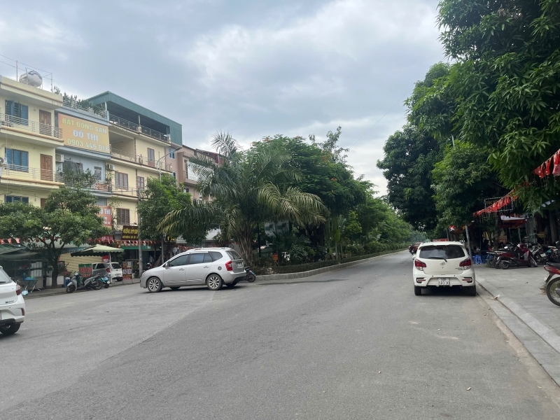 Bán nhà dân xây ngay Nhổn 36m nhỉnh 6 tỷ.