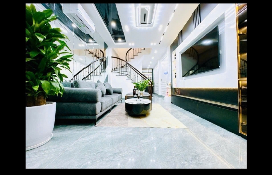 BÁN NHÀ ĐẸP PHƯỜNG CẦU GIẤY 50M 7 TẦNG CÓTHANG MÁY