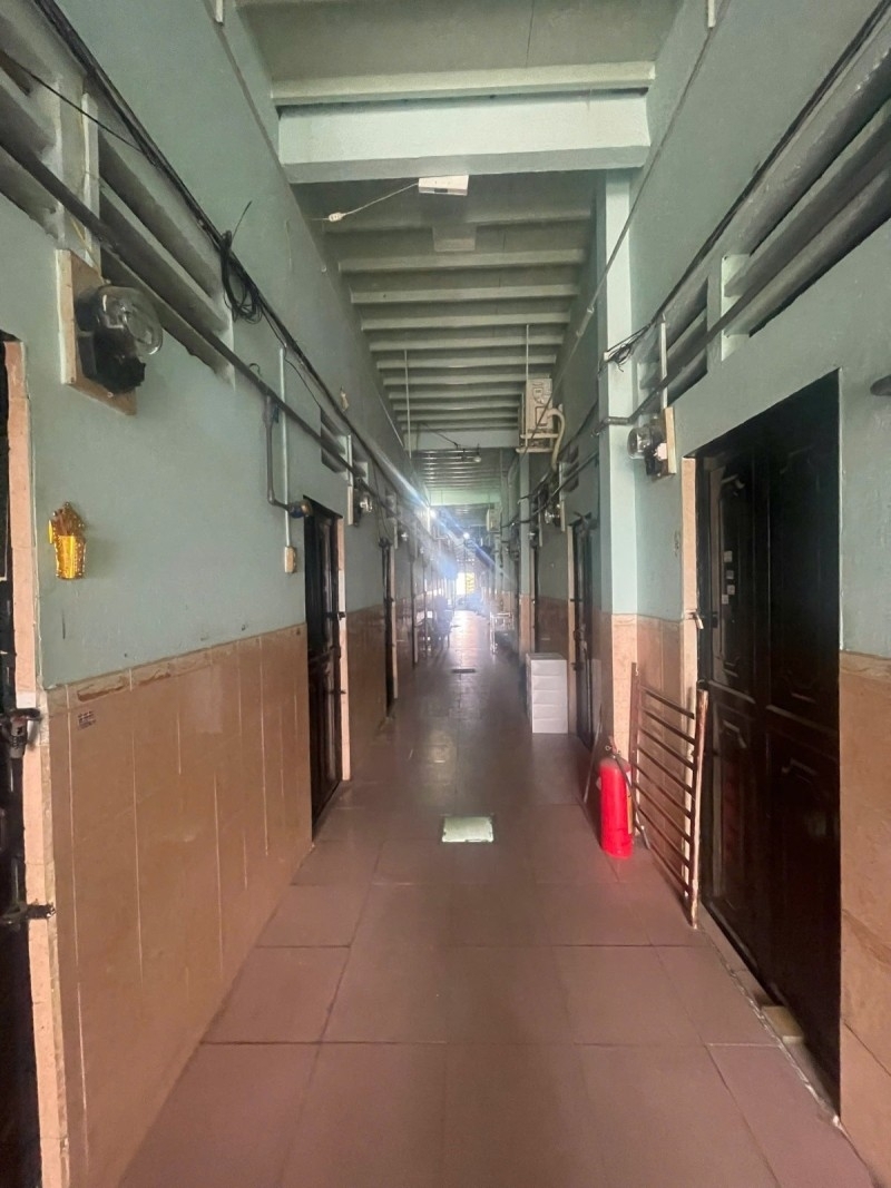 Bán nhà Dòng tiền 150tr/ tháng HXH Lũy Bán Bích ngay Hòa Bình 12x32m 4 Tầng 28 tỷ.