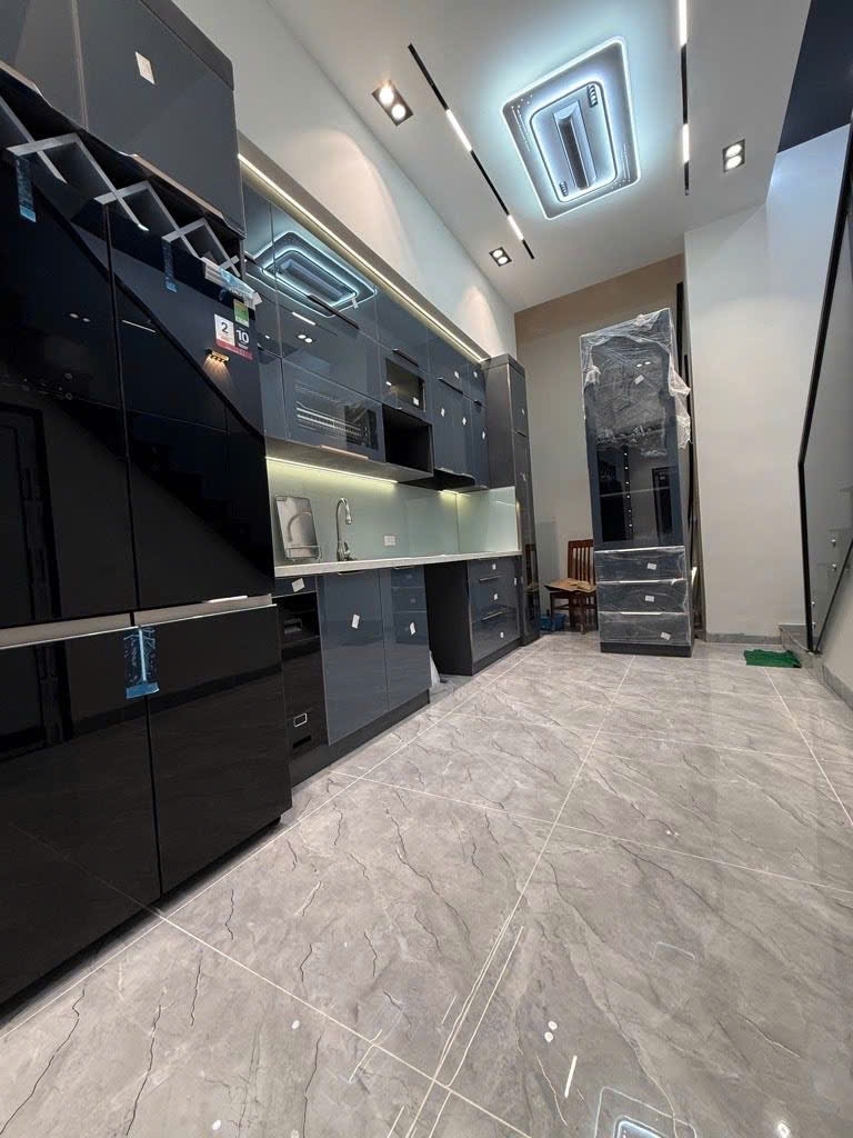 BÁN NHÀ ĐỨC GIANG LONG BIÊNOTO ĐỖ CỔNGMỚI TINHFULL NỘI THẤT54M NHỈNH 8 TỶ