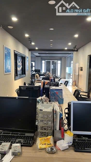 Bán nhà đường Lam Sơn, P.5, Phú Nhuận, 9x30m, hầm 5 tầng, giá 105 tỷ