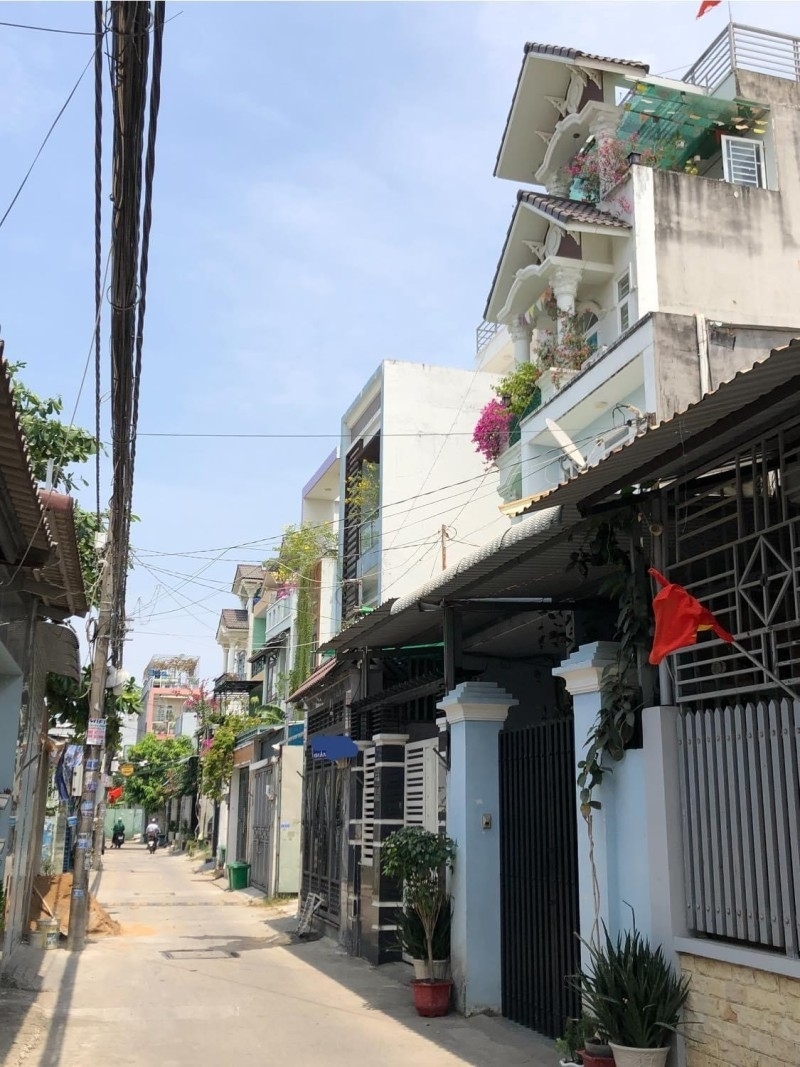 Bán nhà đường số 48 Hiệp Bình Chánh Thủ Đức TP HCM DT 100m2 2 tầng. Giá 625 tỷ sổ hồng. Liên hệ