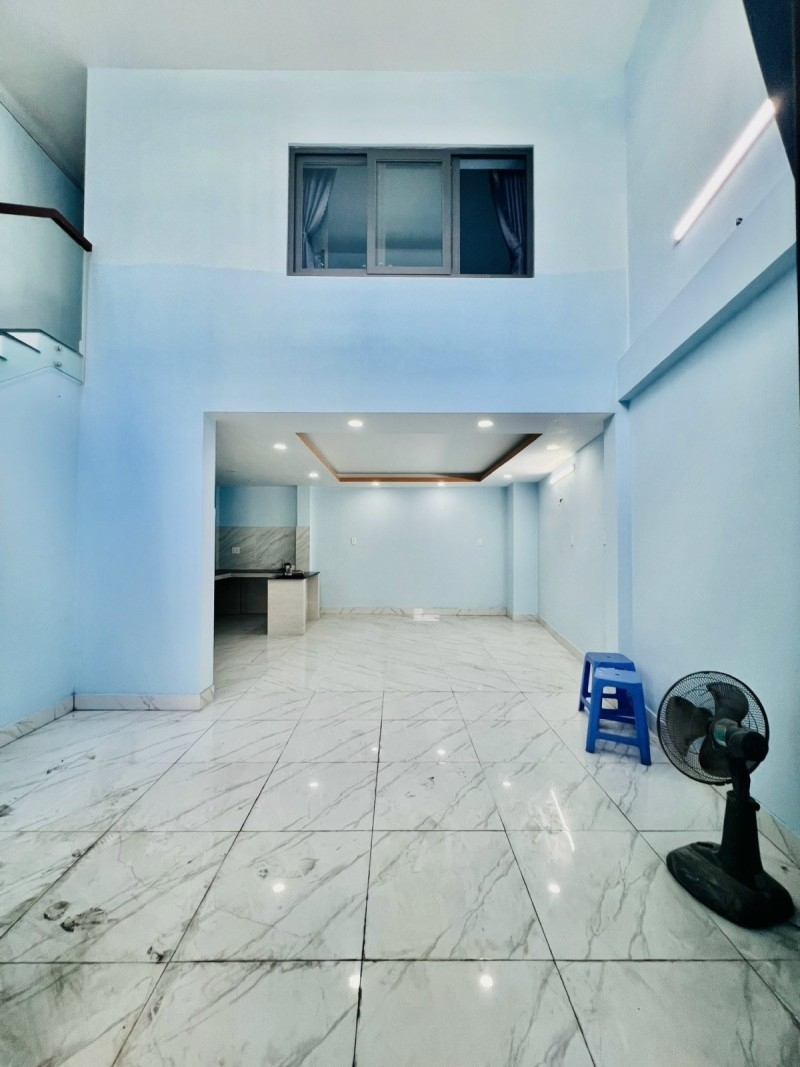 Bán nhà đường số 9 Phường Linh TâyThủ Đức TP HCM DT 53m2 4 tầng. Giá 569 tỷ sổ hồng. Liên hệ