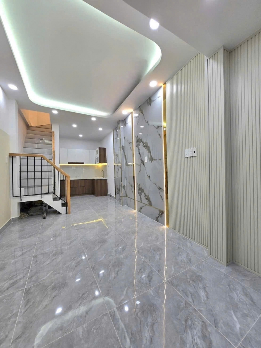 Bán nhà đường Trần Văn Thành P.Chánh Hưng P8Q8