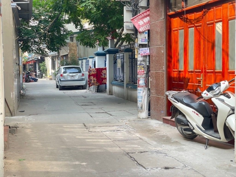 Bán nhà Giải Phóng Hoàng Mai Gara Ô tô tránh thông kinh doanh 46m2 13.5 tỷ(CTL)