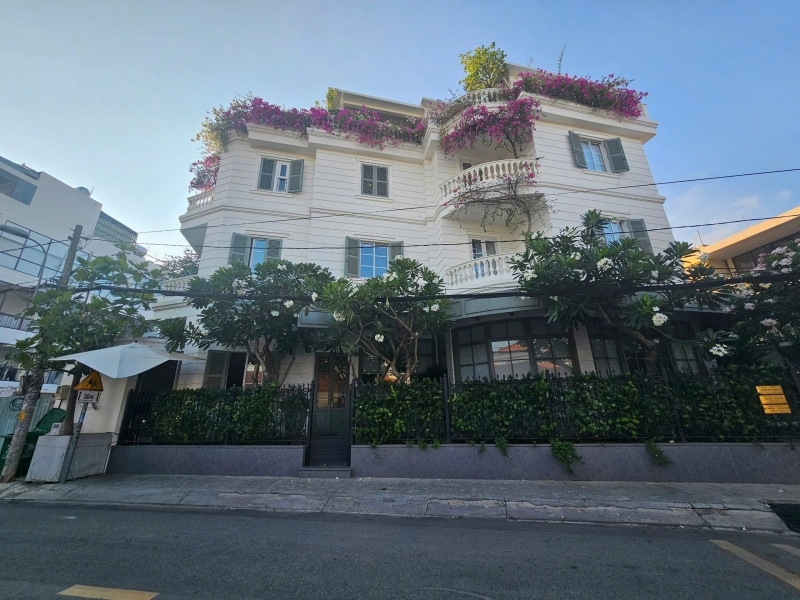 BÁN NHÀ GÓC 2 MẶT TIỀN LÊ VĂN MIẾN – 23x13.75m (CN 186.5m²) – 3 TẦNG – HĐT 150TR/TH – GIÁ 99 TỶ