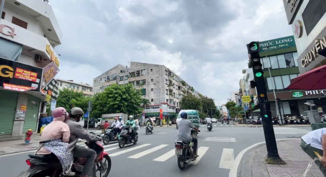 Bán nhà Hẻm kinh doanh sát mặt tiền Gò Dầu Tân Sơn Nhì 53m2 4 tầng ở KD Chỉ 9 tỷ nhỉnh