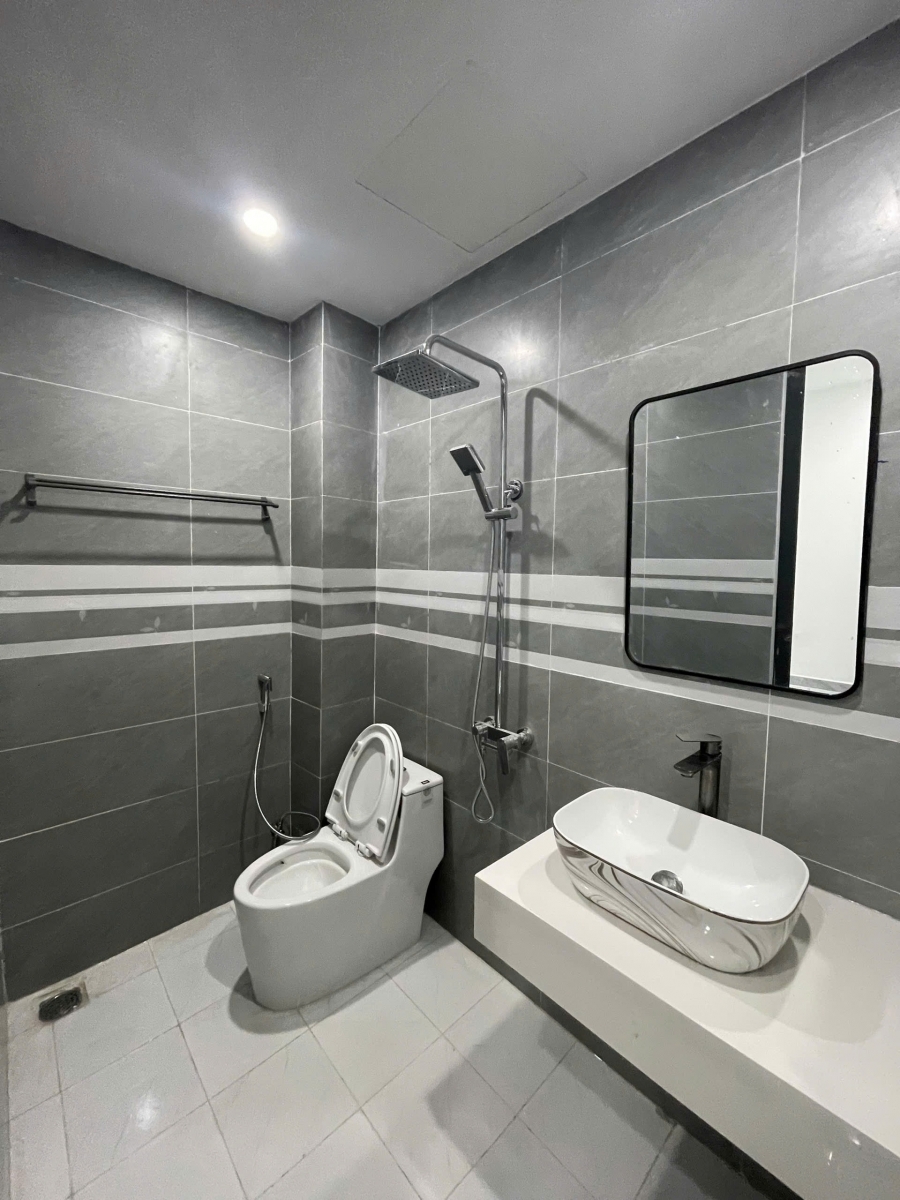 Bán Nhà Hẻm Phong Châu Sát KDT Mỹ Gia Vĩnh Thái Nha Trang. Giá 3 tỷ 480 Diện tích : 945m2 Mọi thông