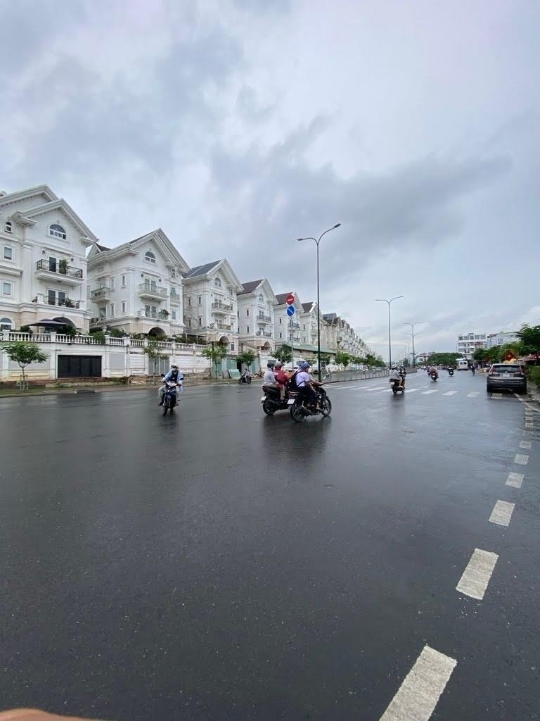 Bán nhà hẻm xe hơi Dương Quảng Hàm Gò Vấp gần Emart 78M² 5 phòng ngủ nhỉnh 8 tỷ TL