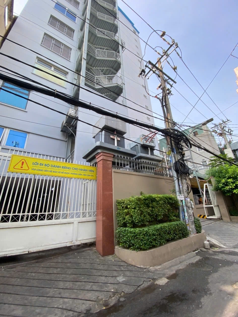 Bán nhà hẻm xe hơi Nguyễn Trí Bình Thạnh 230m2(10x24) xây ca 170tr/m2