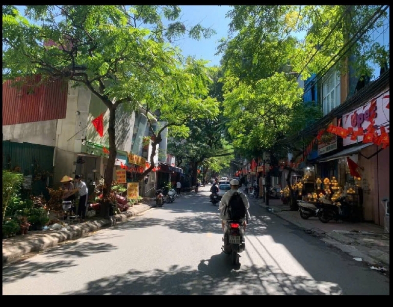 BÁN NHÀ HOÀNG HOA THÁM  KHU VỰC LÕI TRUNG TÂM CỦA THÀNH PHỐ.