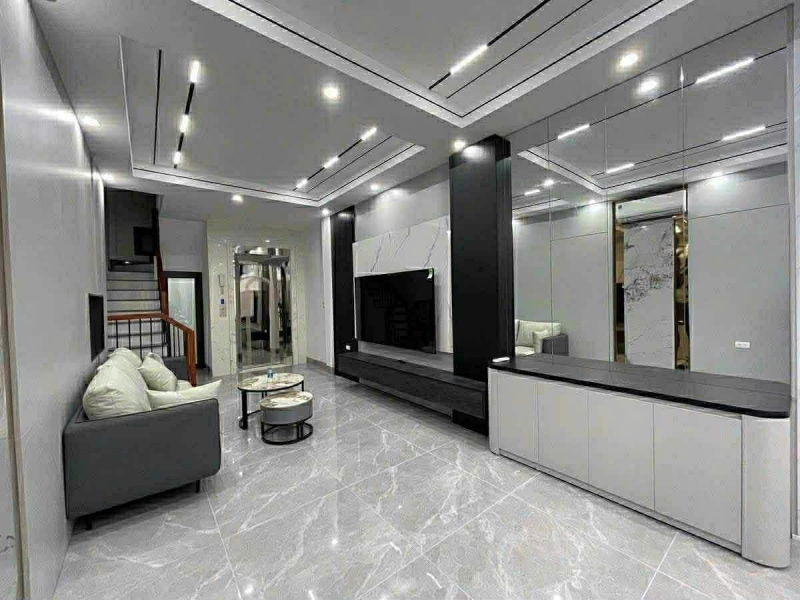 Bán nhà Hoàng Như Tiếp 47m 6 tầng thang máy 20m ra ô tô 14 tỷ