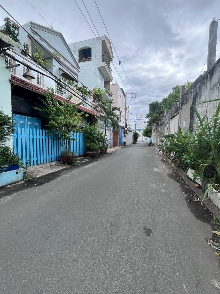 Bán nhà HXH 6m Lũy Bán Bích Tân Phú. (129m²) 4x22m gần Coopmart Hoà Bình chỉ 11.5 tỷ!