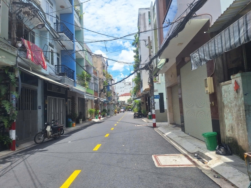 Bán nhà HXH 9m Lũy Bán Bích Tân Phú 60m2 4x15m 4 tầng 5 PN giáp Tân Bình chỉ 10 tỷ.