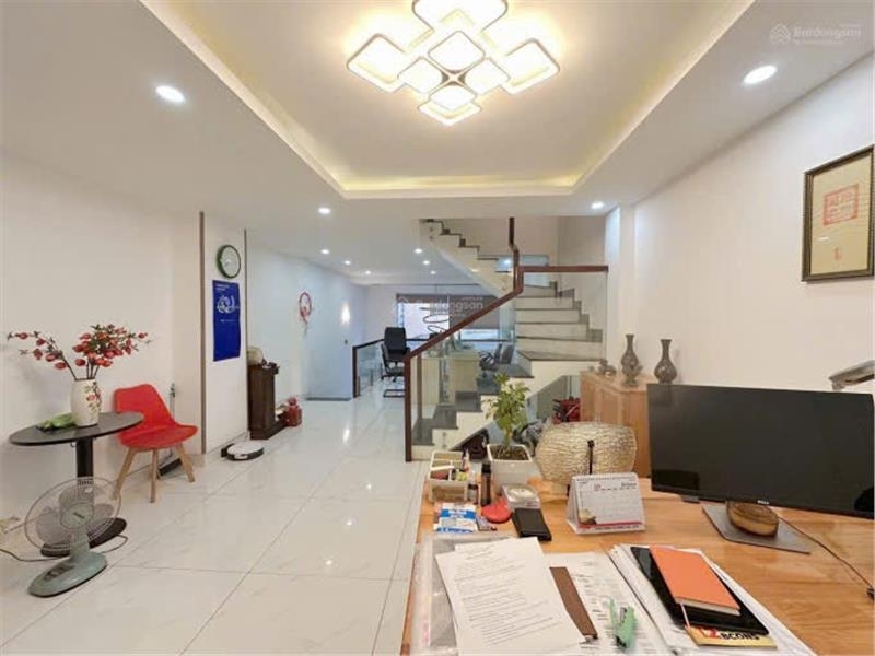 Bán nhà HXH đường Nguyễn Văn Đậu P7 - Q. Bình Thạnh. DT: 45x14m. 5 tầng nhà mới ở ngay. Giá 11 tỷ