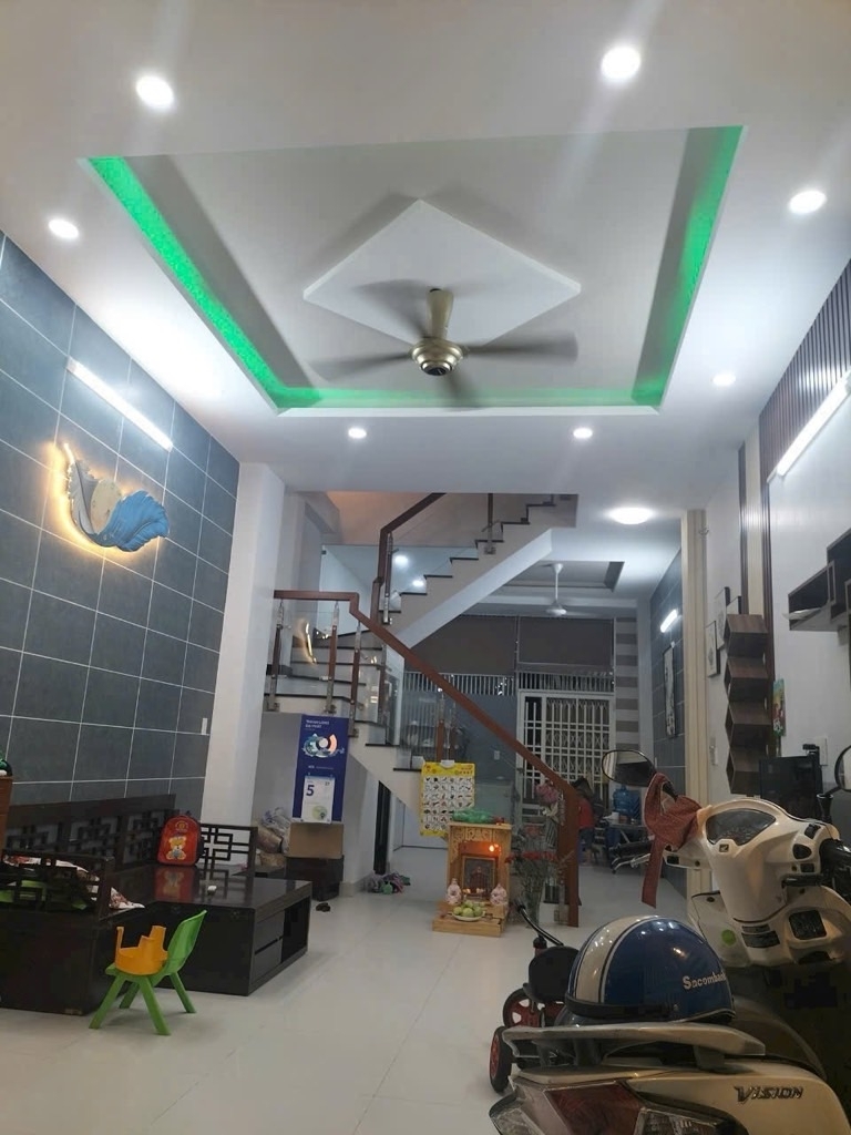 Bán nhà HXH Gò Dầu Tân Phú 2 mặt hẻm (52m²) 4m x 13m x 2 tầng gần Aeon Mall chỉ 5.7 tỷ.