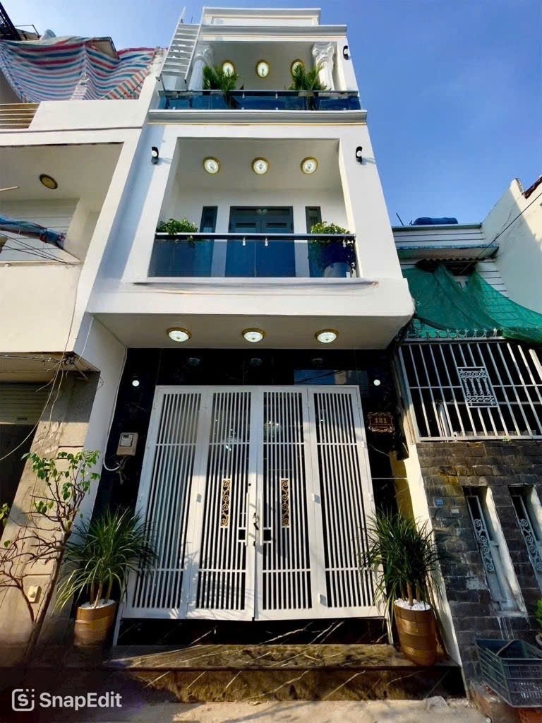 Bán nhà HXH Huỳnh Tấn Phát (Hẻm Bà Cả) – Nhà Bè50m² (38 × 135m) nhà mới 3 tầng 4PN xe hơi đậu