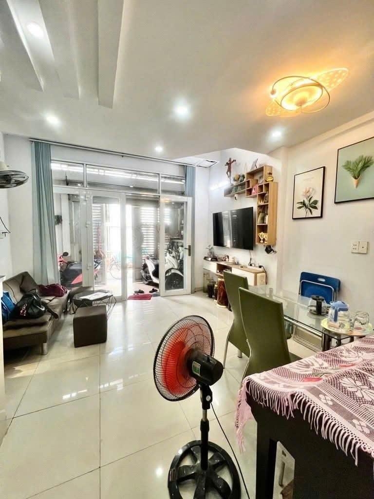 Bán nhà HXH Nhất Chi Mai phường 13 Tân Bình; (4*135) ;4 tầng