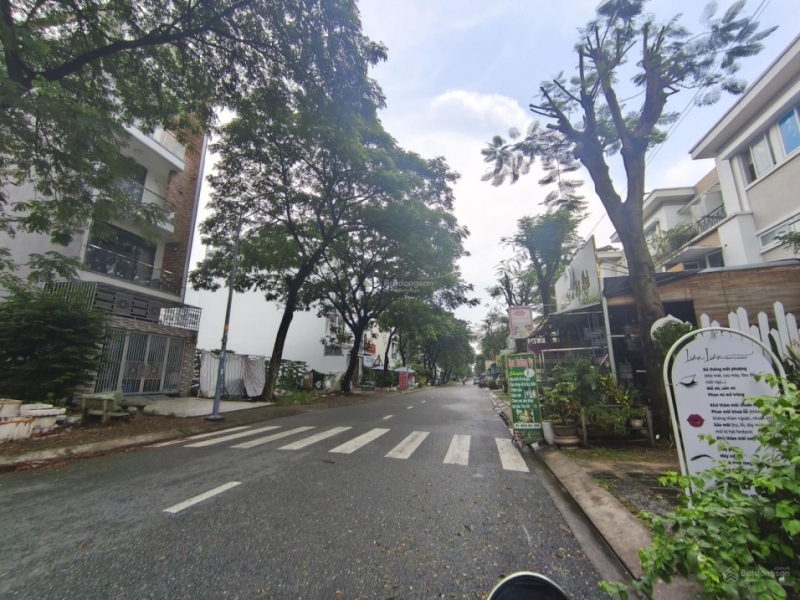 Bán nhà KDC Conic gần KDC Lê Bôi - 4 tầng 8 phòng master - 7x20m DT sàn: 331m2 - chỉ nhỉnh 13  tỷ