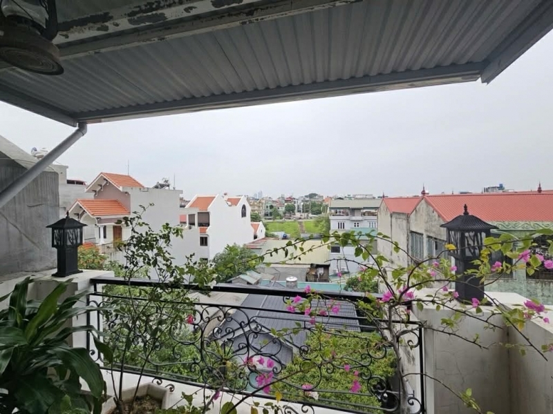 bán nhà khu vực Bồ Đề 2 mặt ôtô ngõ thông gần trường quốc tế