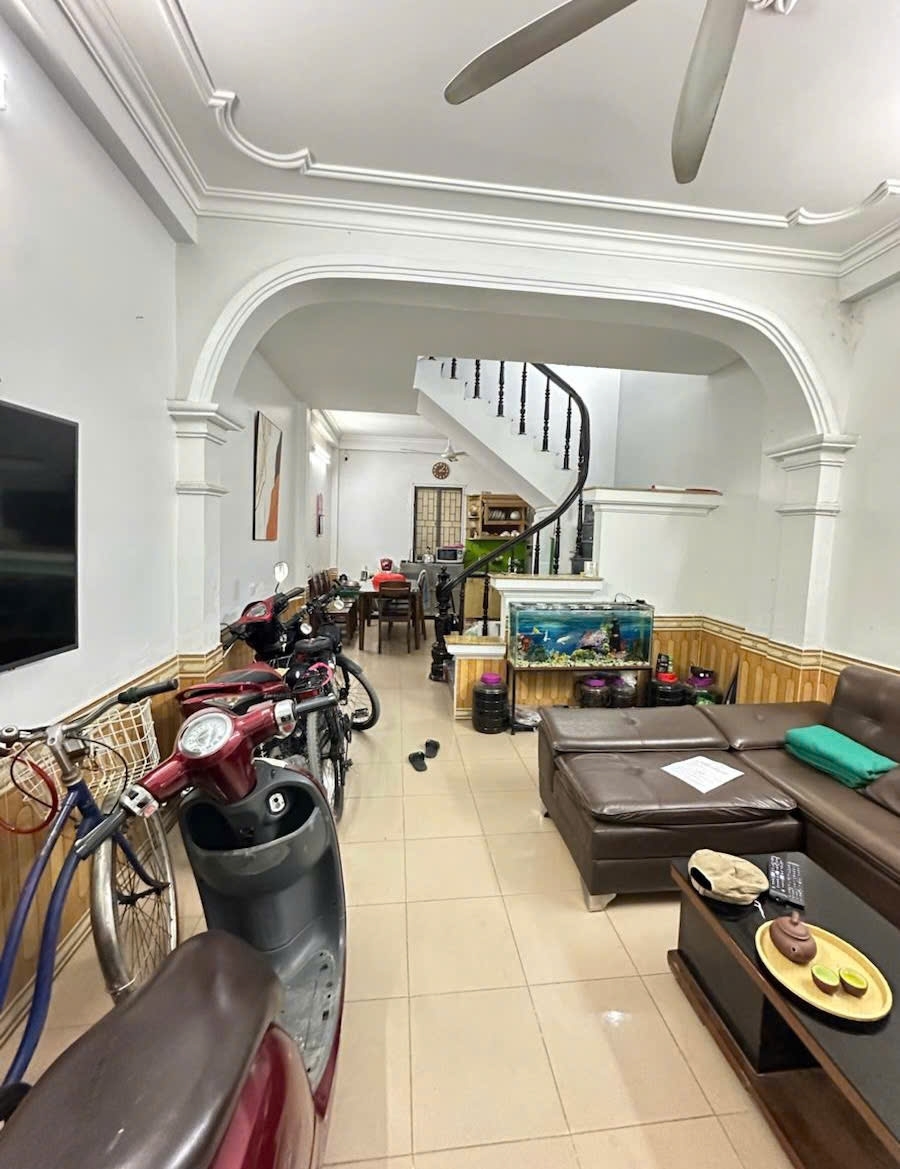 Bán nhà Khương Đình – Thanh Xuân 40m² × 4 tầng ngõ nông gần phố thiết kế 5 phòng – Giá 105 tỷ