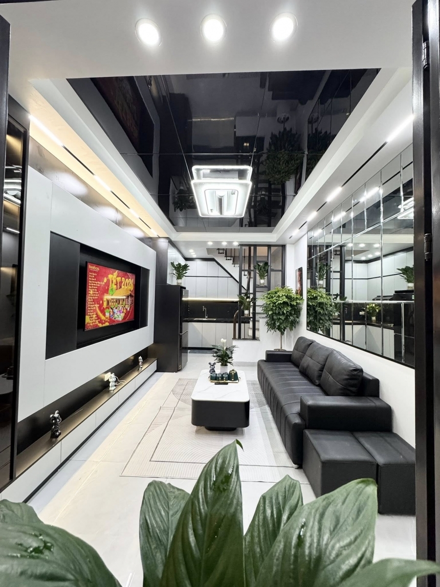 BÁN NHÀ KHƯƠNG TRUNG THANH XUÂN 6,8 TỶ 30m MT3,2m 5TẦNG NHÀ MỚI XÂY NGÕ Ô TÔ TRÁNH