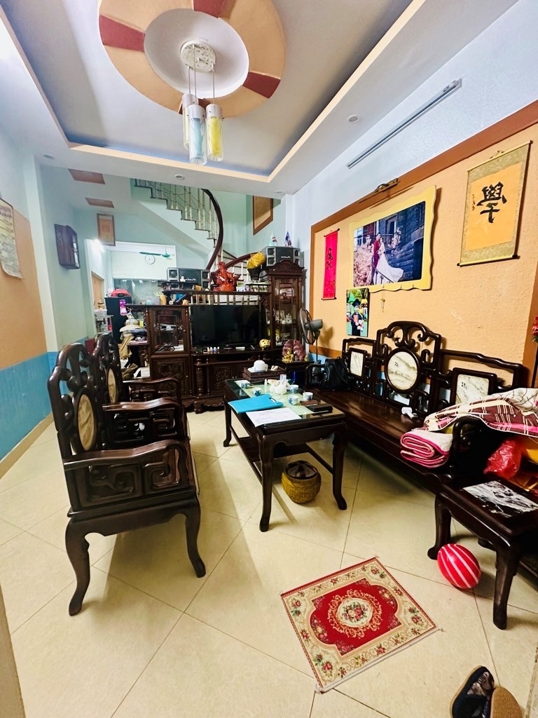 Bán nhà Kim Giang Thanh Trì Ô tô nở hậu 55m2 10.2 tỷ(MTG)