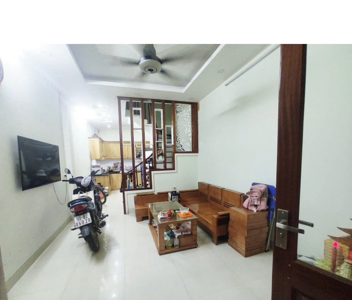 BÁN NHÀ LÔ GÓC 3 MẶT THOÁNG Ô TÔ TRÁNH CÁCH 80M.NHÀ 5 TẦNG .RA TỚI ĐƯỜNG 32 CHỈ 200M.VÀ ĐẠI HỌC