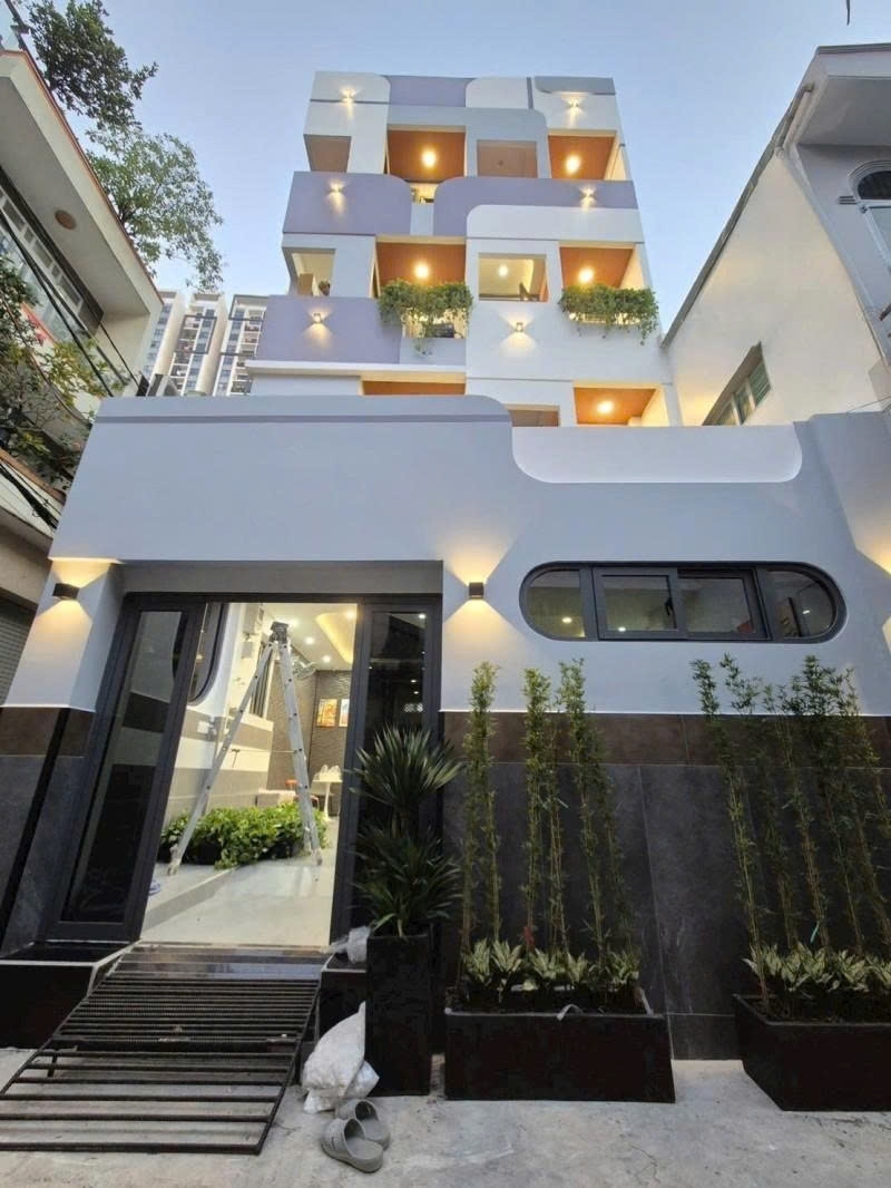 Bán nhà Lô góc HXH 6m Cao Thắng - ngay Chung cư Hà Đô 62x16m 5 tầng 16PN 299 tỷ