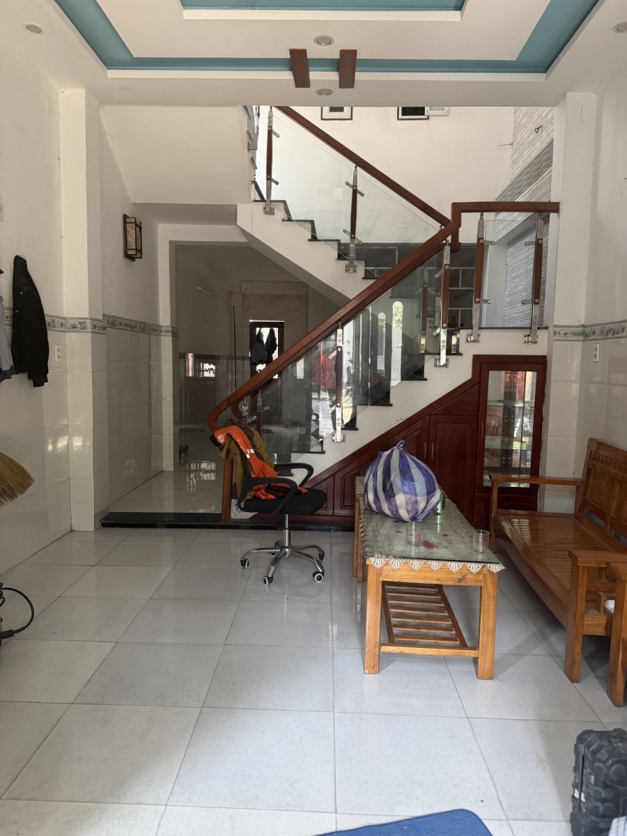 Bán nhà lô góc Nại Nghĩa 3 Sơn Trà 50m2 nhà 2 tầng gần biển