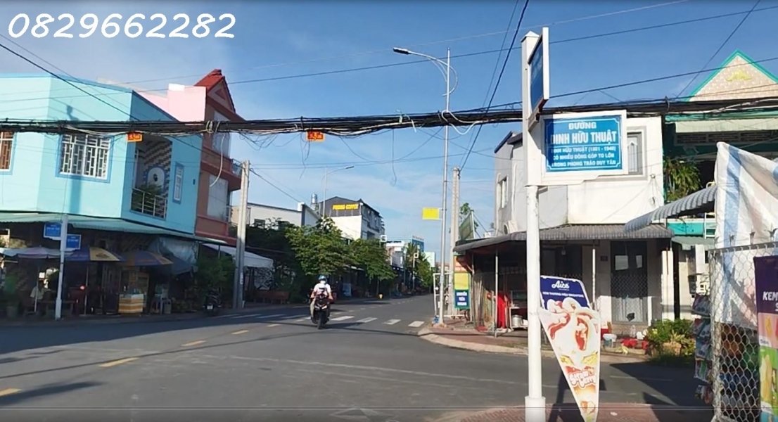 Bán nhà mặt phố Đinh Hữu Thuật TP Sa Đéc. DT 200m2 5PN Sổ Hồng. Giá 5 tỷ.