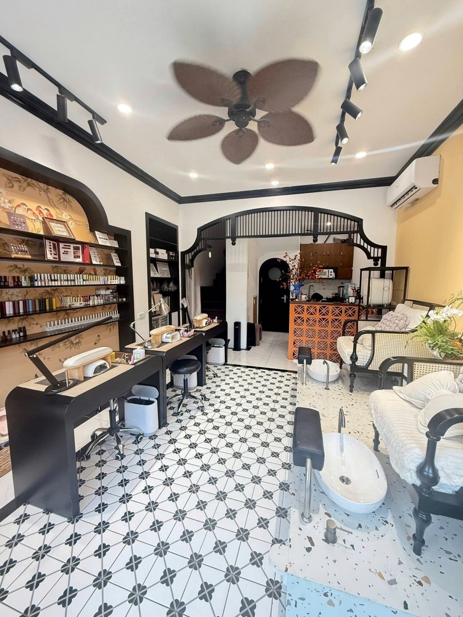 Bán nhà mặt phố Khâm Thiên 85m2 5 tầng mặt tiền 4.2m 50.8 tỷ ô tô tránh kinh doanh đỉnh